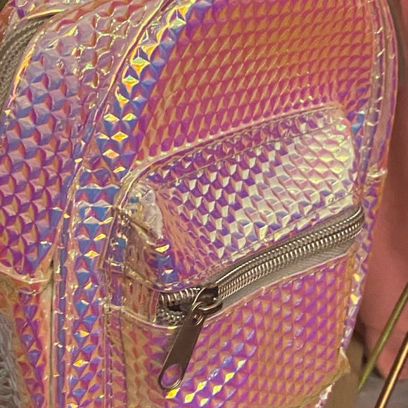 Iridescent mini backpack✨ - Picture 5 of 5